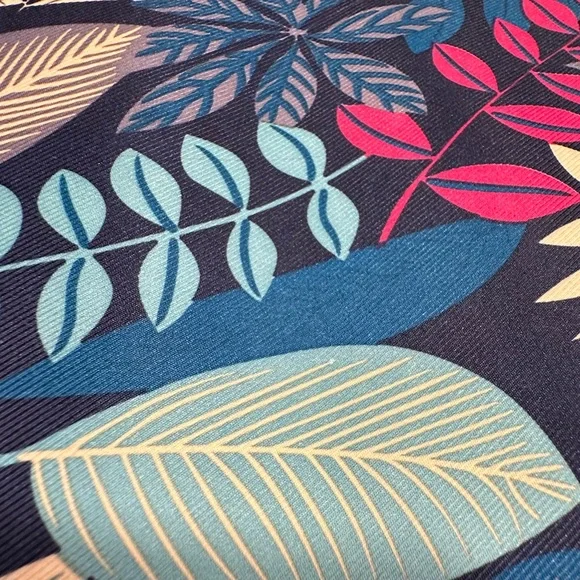 Travel Portfolio Organizer Waterproof Bag - Multifunctional, Zippered - Like NEW - Picture 8 of 11